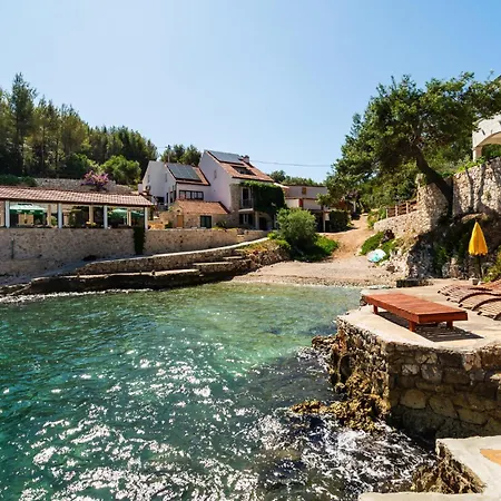 Lovely In Hvar With Wifi Hébergement de vacances Hvar Town