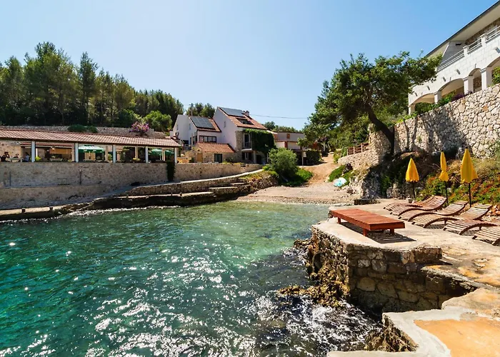 Lovely In Hvar With Wifi Hébergement de vacances Hvar Town